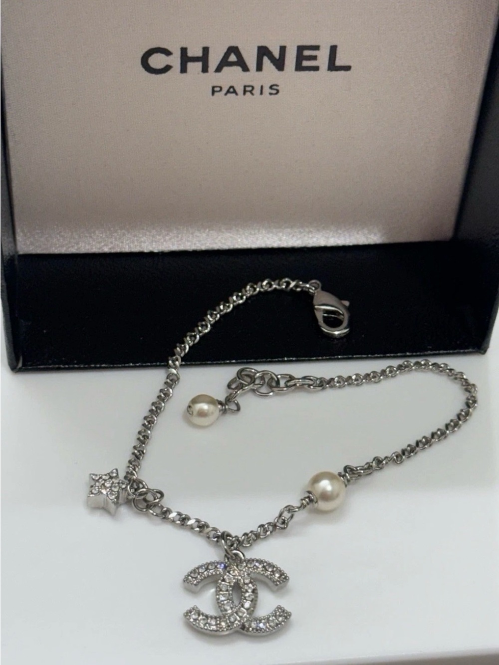 Chanel star with rhinestone bracelet & pearl bracelet